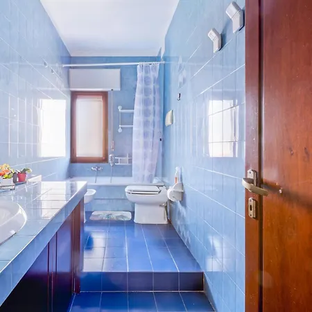 Guesthost - La Pavoncella Terrace Appartamento *